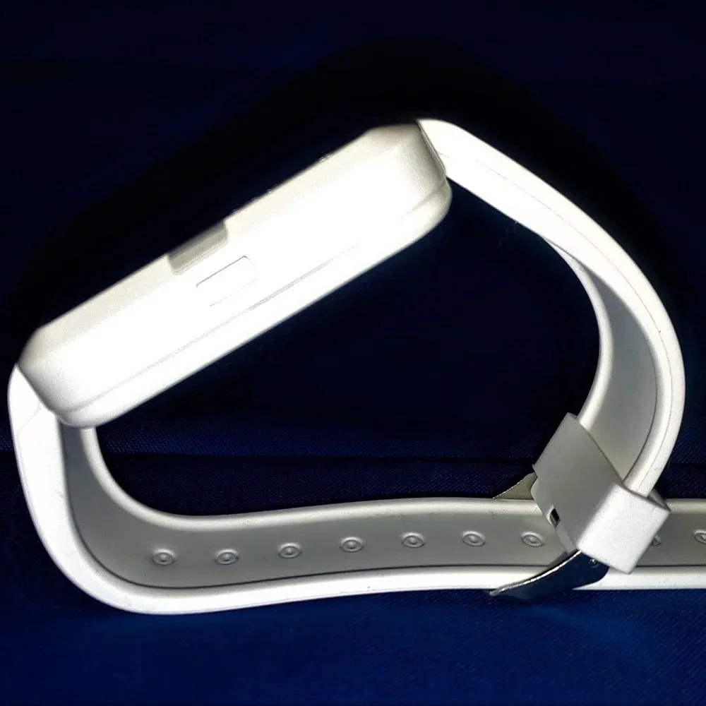 BRAND NEW SMART WATCH - White